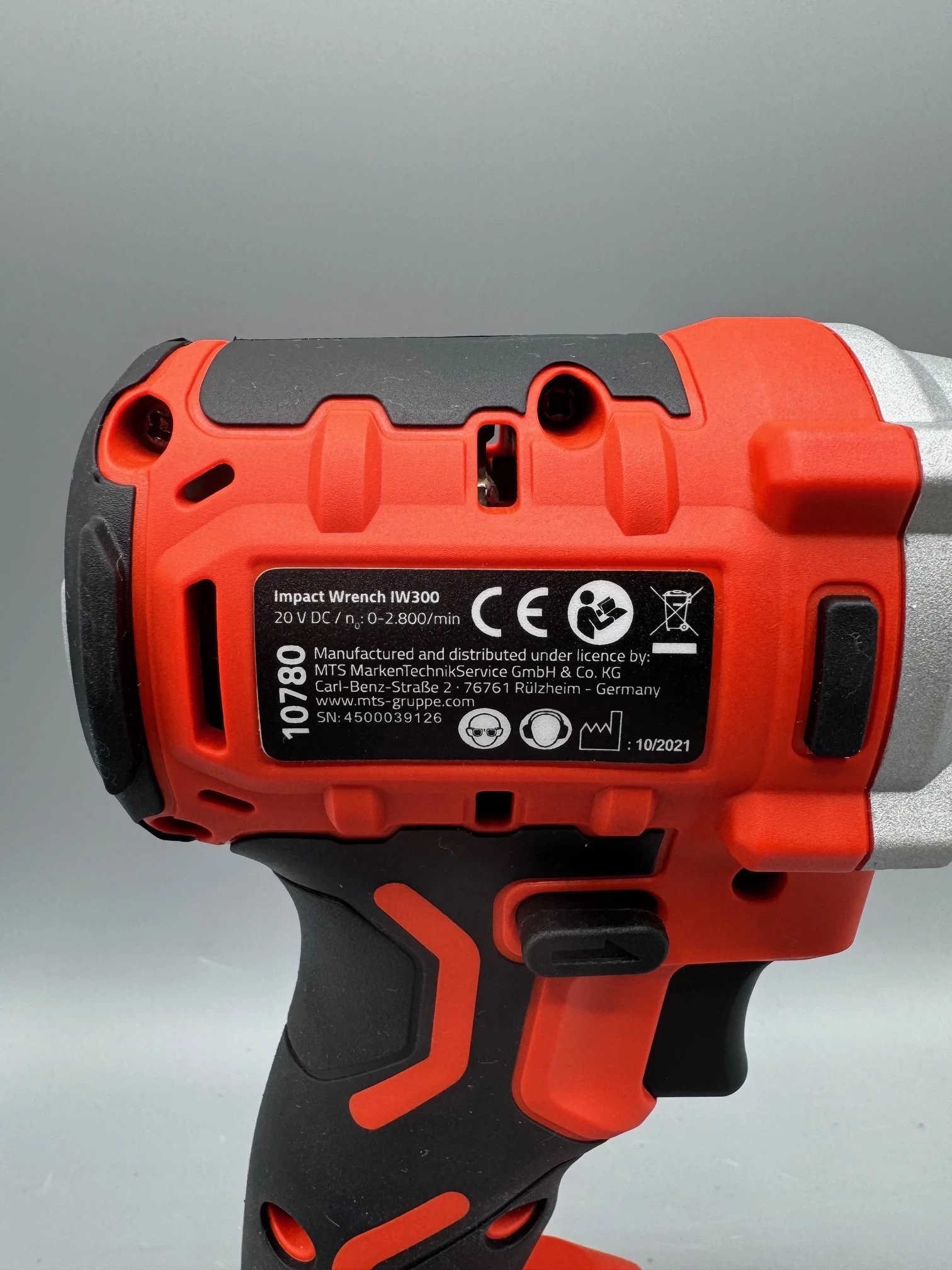 klucz-udarowy-do-kol-formula-1-nasadki-iw300-300-nm-20-v-bezszczotkowy-zasilanie-209202-1769478