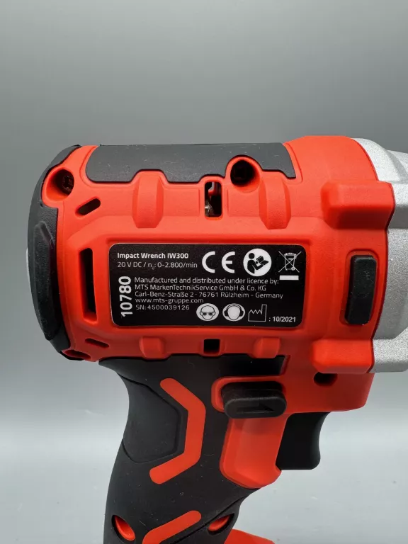 klucz-udarowy-do-kol-formula-1-nasadki-iw300-300-nm-20-v-bezszczotkowy-zasilanie-209202-1769478