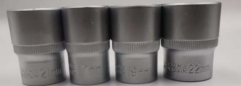 KLUCZ UDAROWY AKUMULATOROWY FORMULA 1 / 300 NM / 20V / 1/2"