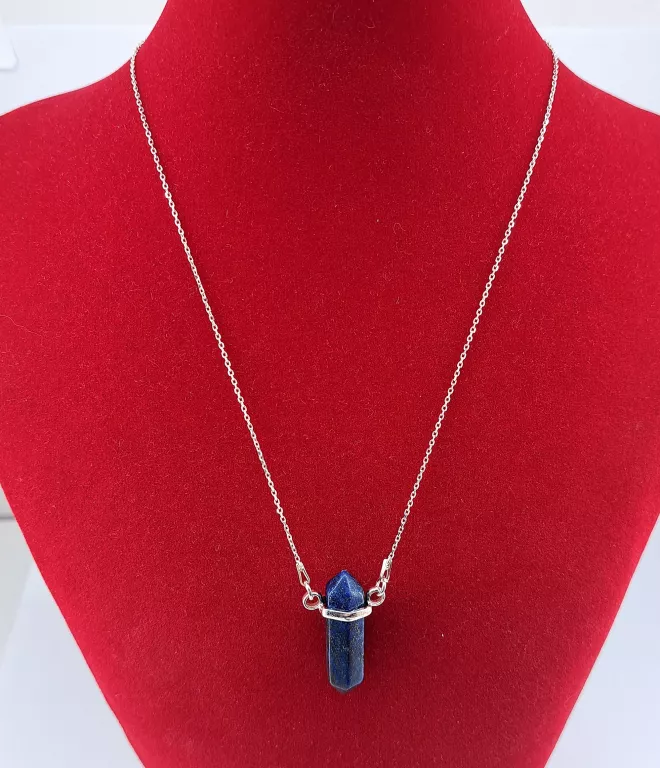 srebrny-lancuszek-celebrytka-z-kamieniem-925-pilsudskiego-8-konskie-unico