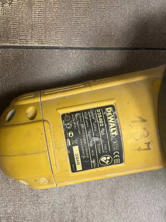 SZLIFIERKA KĄTOWA DEWALT D28492 2200W 230MM
