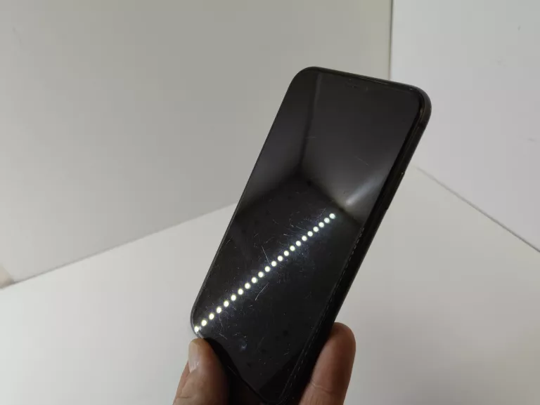 APPLE IPHONE 11 64GB BATERIA 82%