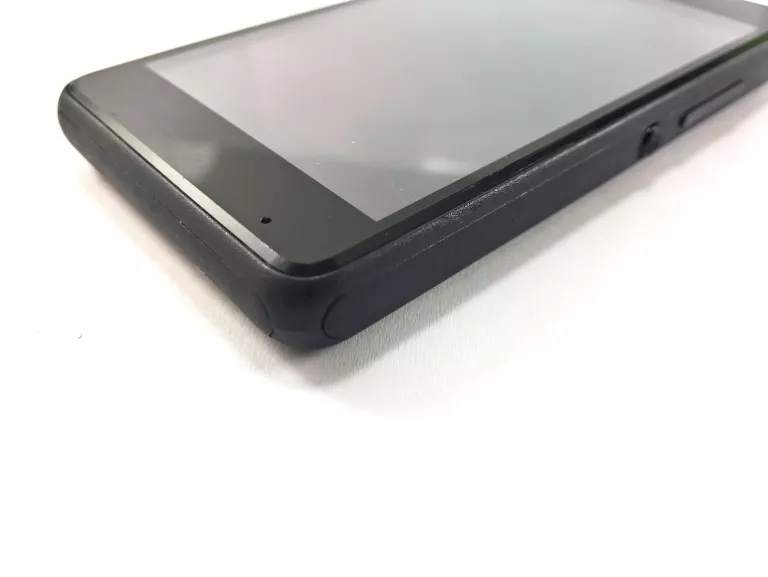 TELEFON SONY XPERIA D2005