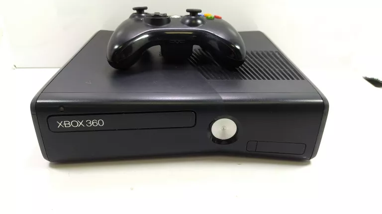 KONSOLA XBOX 360 250 GB PAD ZAS