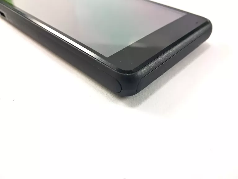 TELEFON SONY XPERIA D2005