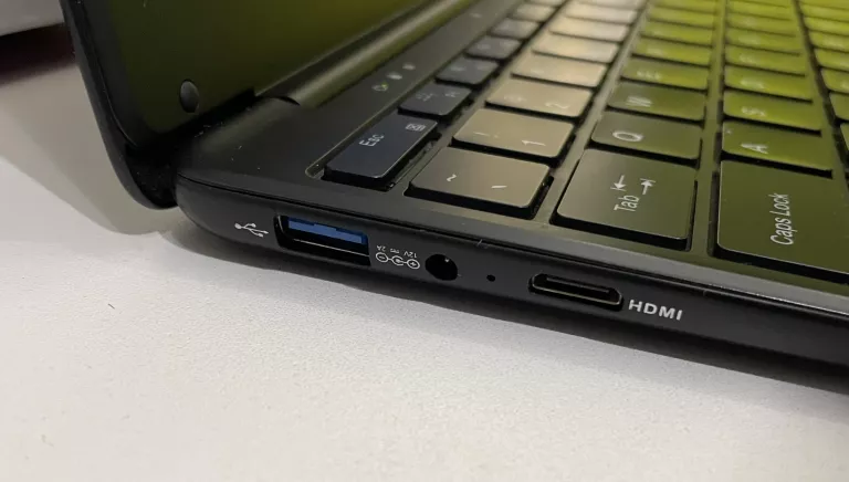 LAPTOP TECHBITE ZIN 3 14.1 HD INTEL CELERON N4020 4GB RAM 128GB SSD WIN 10