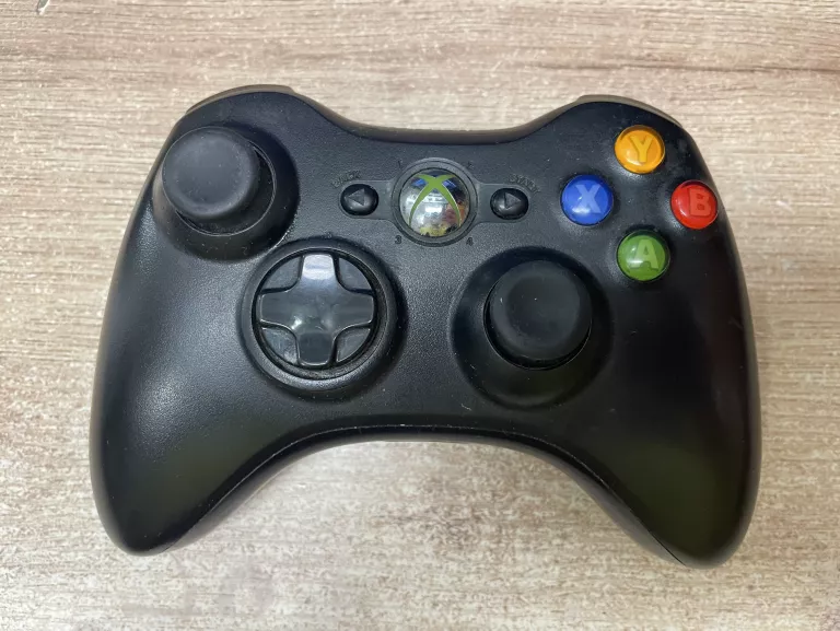 PAD XBOX 360 CZARNY + ADAPTER MICROSOFT