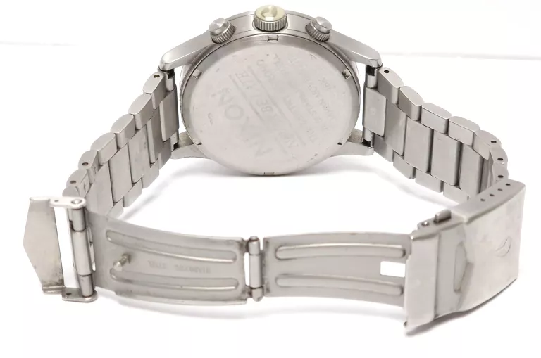 ZEGAREK NIXON SENTRY CHRONO / 100M