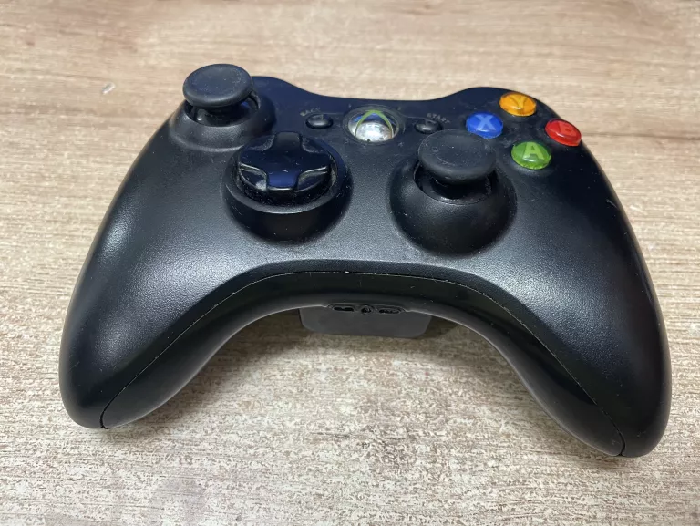 PAD XBOX 360 CZARNY + ADAPTER MICROSOFT