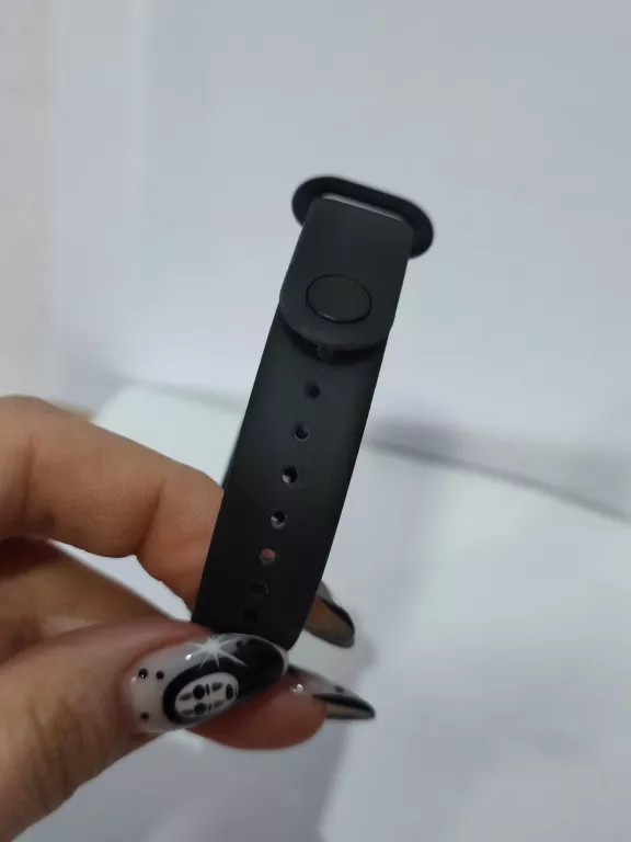 SMARTBAND XIAOMI MI SMART BAND 4 CZARNY OPASKA SPORTOWA