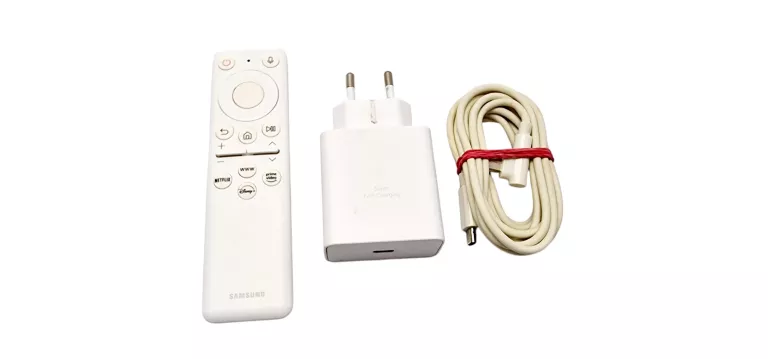 PROJEKTOR LED SAMSUNG THE FREESTYLE SP-LSP3BLA PILOT WI-FI TIZEN SMART TV