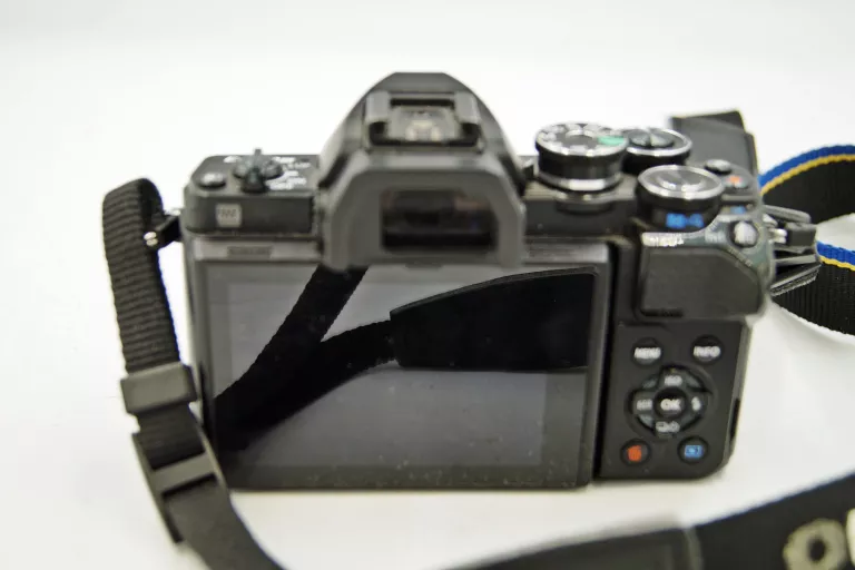 OLYMPUS OM-D E-M10 MARK III + 2XOBIEKTYW + TORBA + 2XBATERIA ŁADOWARKA