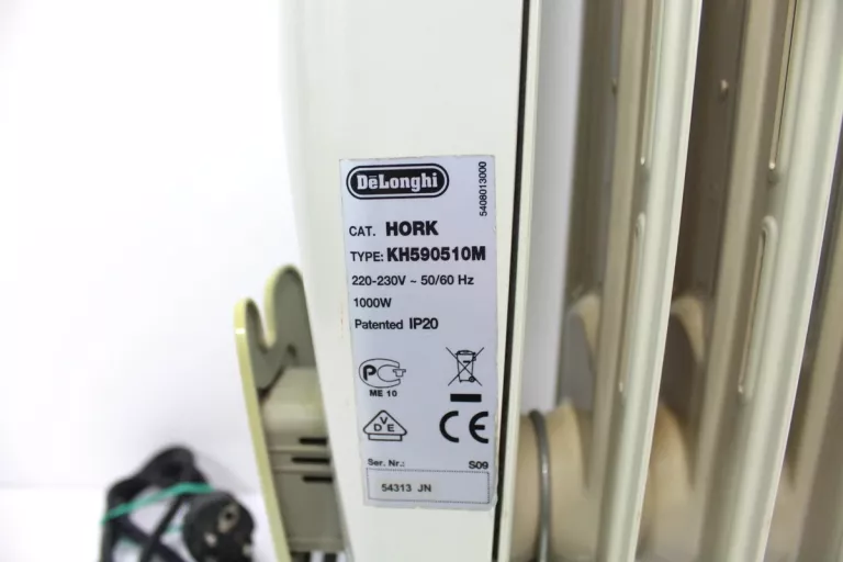 grzejnik-olejowy-delonghi-1500w-na-kolkach-stan-11323-2