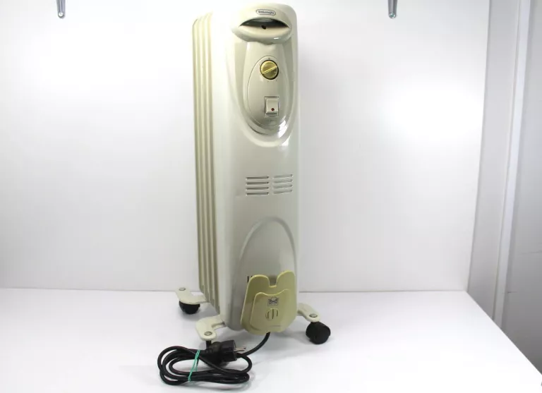 grzejnik-olejowy-delonghi-1500w-na-kolkach-bielnikowa-4-dzialdowo