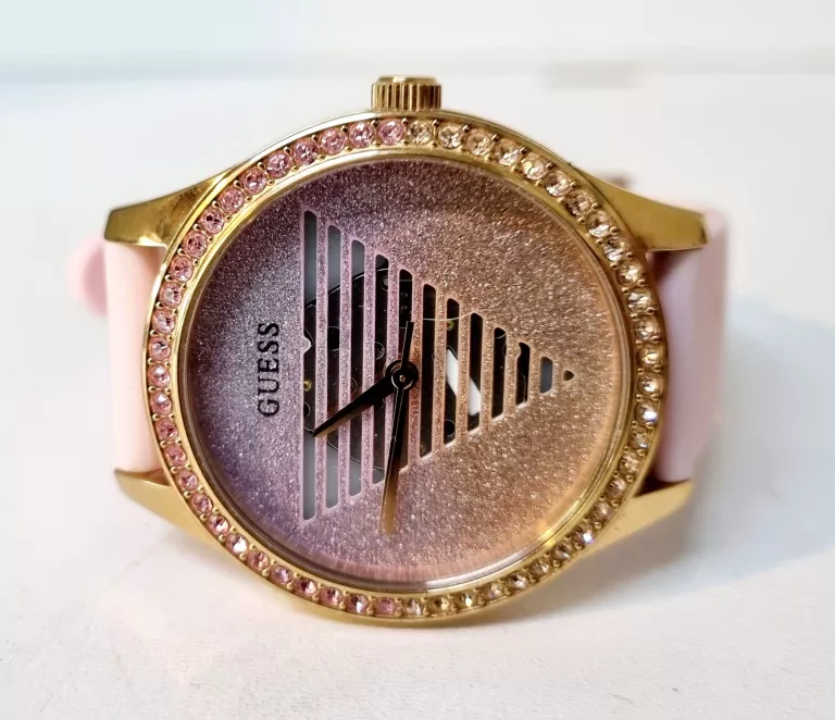 ZEGAREK GUESS GW0530L4