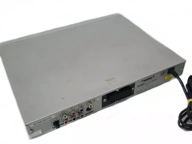 ODTWARZACZ DVD WIWA MODEL HD138B ZESTAW