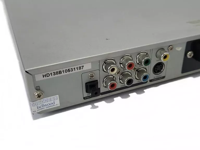 ODTWARZACZ DVD WIWA MODEL HD138B ZESTAW