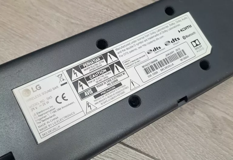 SOUNDBAR LG SK5 2.1+PILOT