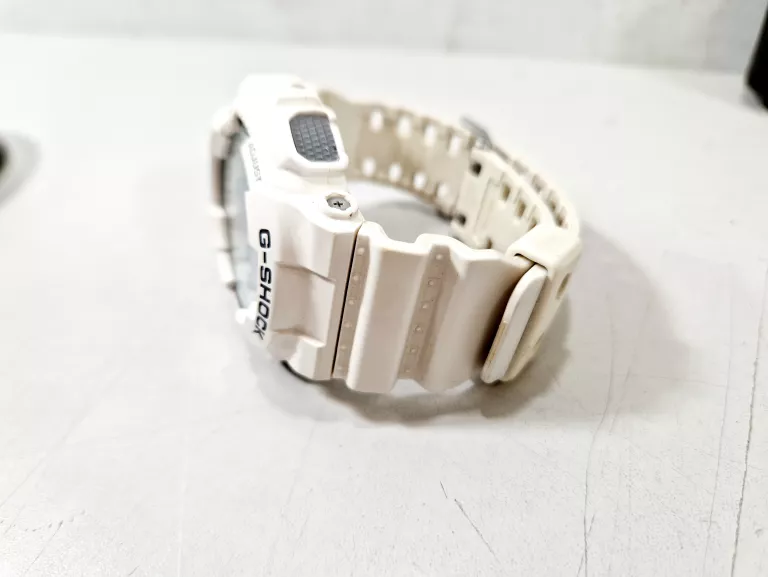 ZEGAREK CASIO G-SHOCK CASIO GA-110C