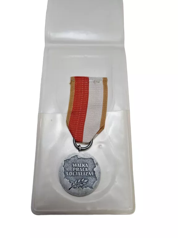 MEDAL WALKA PRACA SOCJALIZM 1944/1984 PRL