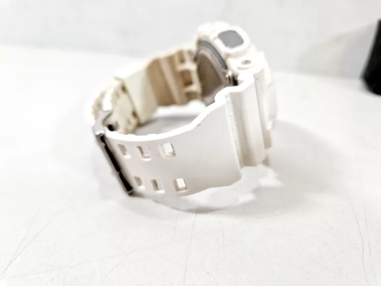 ZEGAREK CASIO G-SHOCK CASIO GA-110C