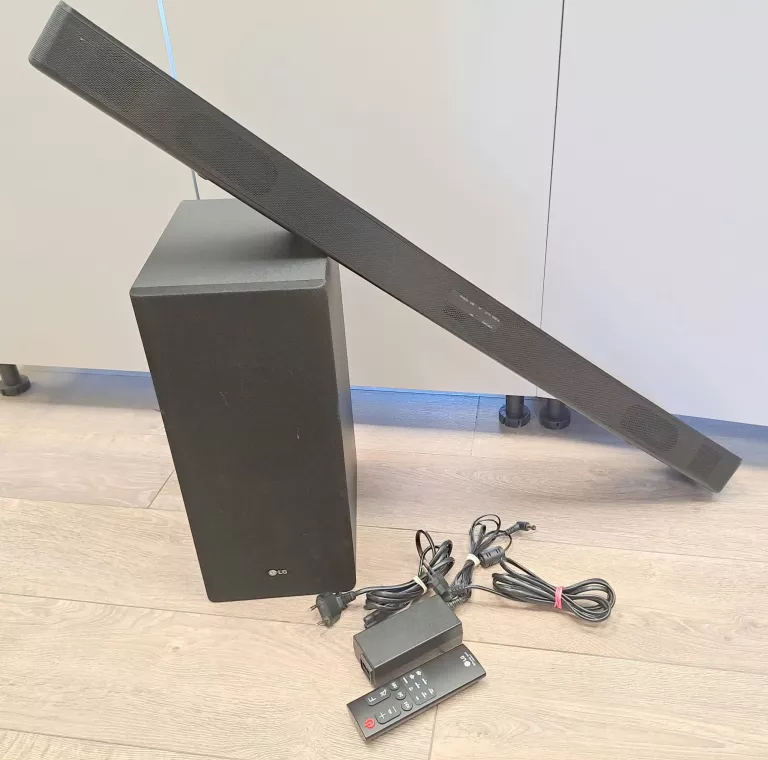 SOUNDBAR LG SK5 2.1+PILOT