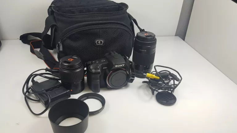 APARAT SONY DSLR-A200 + OBIEKTYW 18-70 + OBIEKTYW 75-300