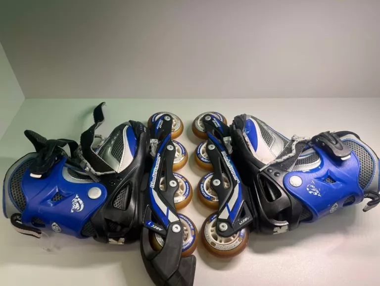 ROLKI BLADERUNNER ROZMIAR TWIST + KASK