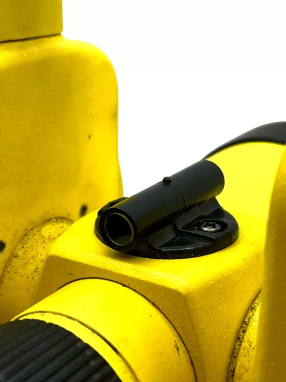 TEODOLIT ELEKTRONICZNO-OPTYCZNY GEOMAX ZIPP02 / WALIZKA
