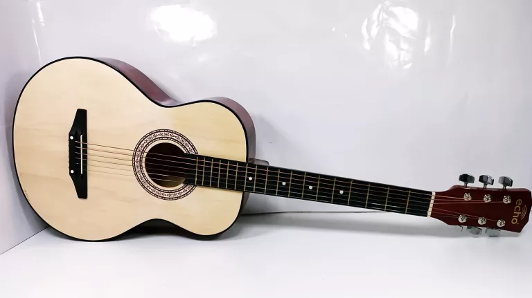 GITARA AKUSTYCZNA KLASYCZNA ECHO C81 / POKROWIEC