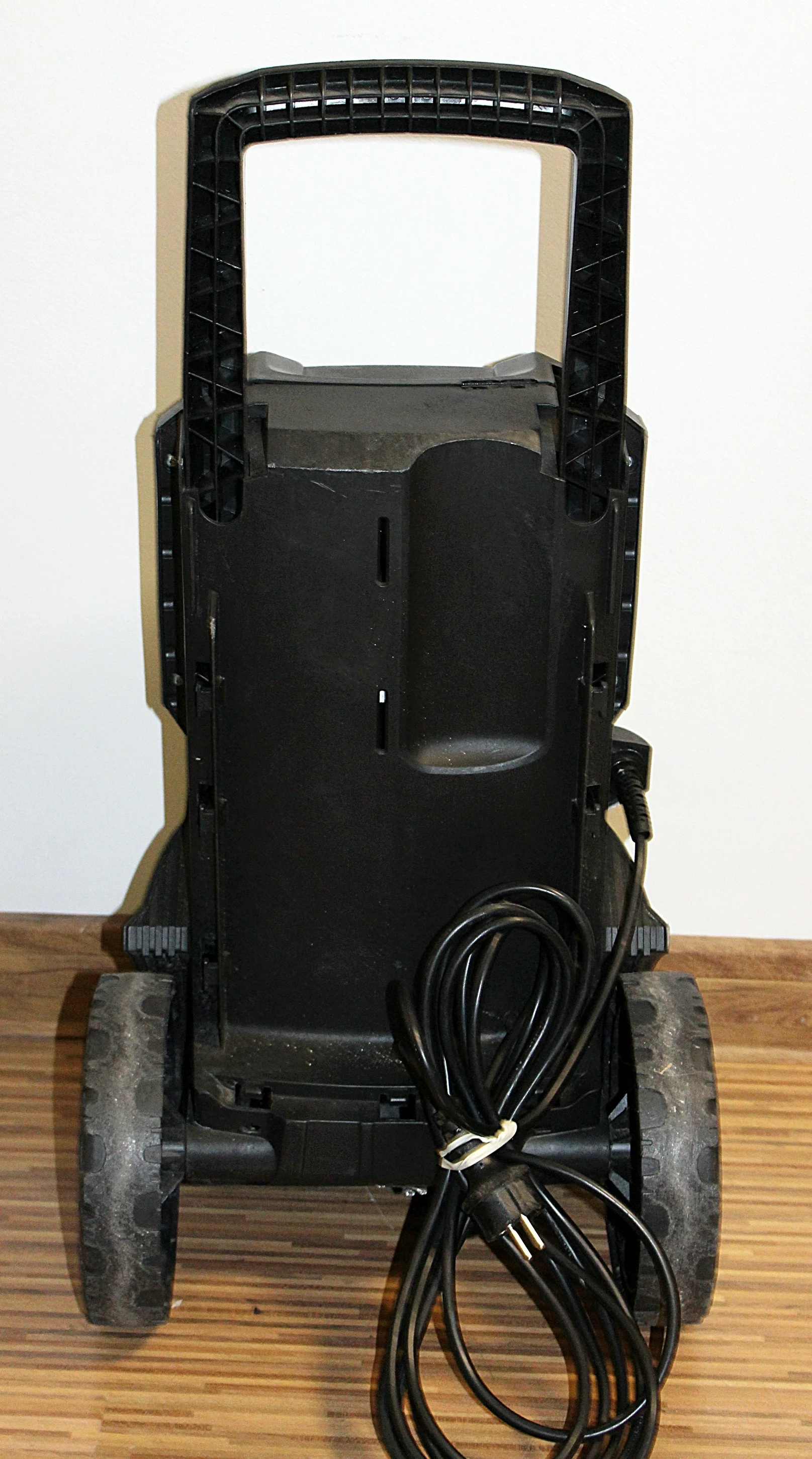 myjka-cisnieniowa-karcher-k5-basic-2100w-125bar-marka-129305-1