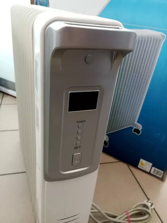 GRZEJNIK OLEJOWY BLYSS NEARI 3000W