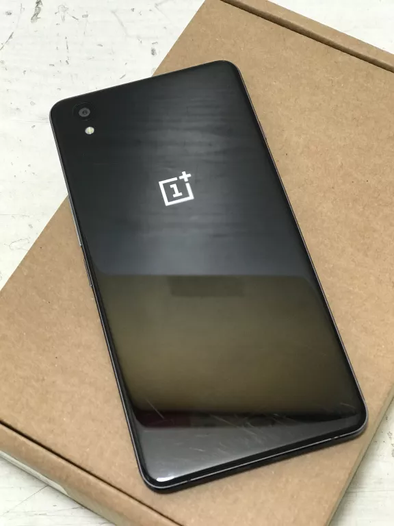 TELEFON ONE PLUS X / ONE E1003 3/16GB