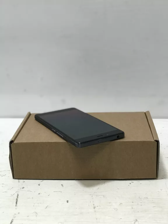 TELEFON ONE PLUS X / ONE E1003 3/16GB