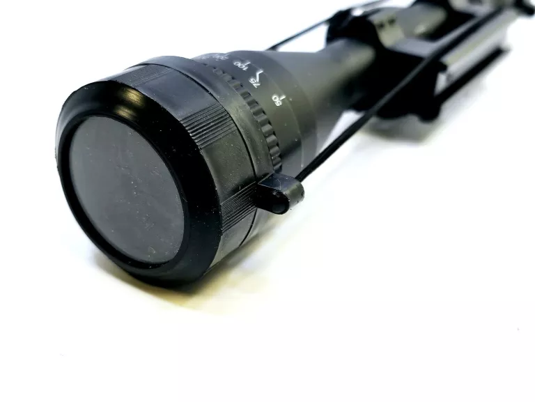 WIATRÓWKA CROSMAN SUMMIT NITRO PISTON 4,5MM Z LUNETA 3-9X40