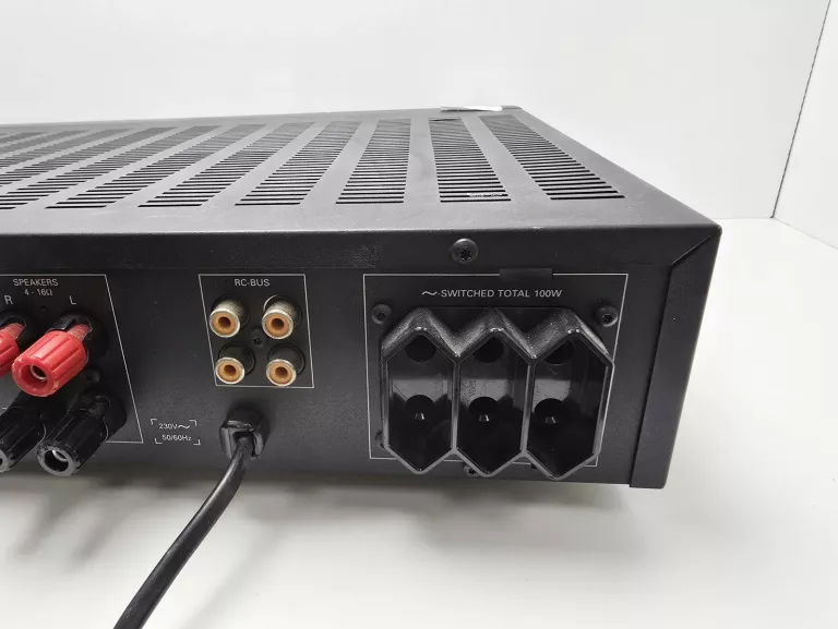 AMPLITUNER FINE ARTS GRUNDIG R11 | USZKODZONY