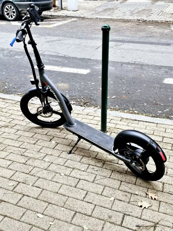 HULAJNOGA ELEKTRYCZNA RIDER MONSTER TURBO