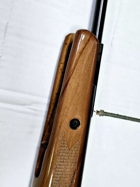 WIATRÓWKA CROSMAN SUMMIT NITRO PISTON 4,5MM Z LUNETA 3-9X40