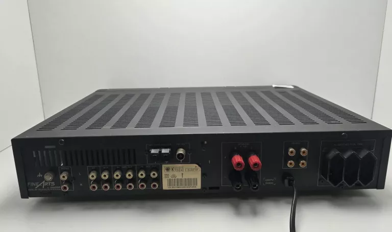 AMPLITUNER FINE ARTS GRUNDIG R11 | USZKODZONY