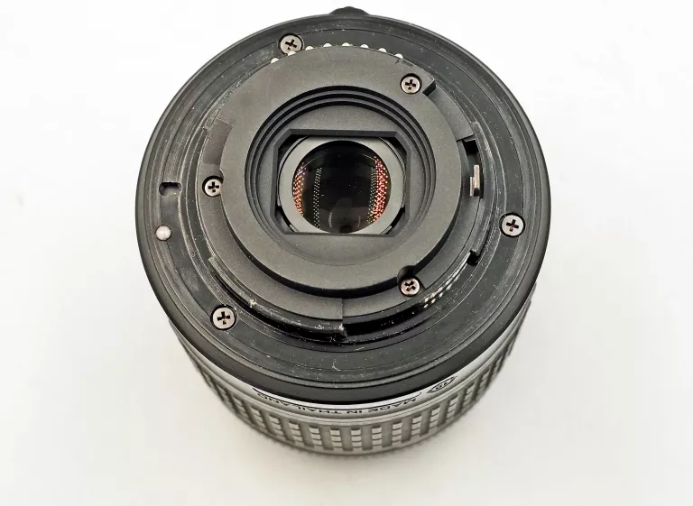 obiektyw-nikon-af-p-nikkor-dx-vr-18-55-35-56gczytaj-opis-przyslona-207058-229266