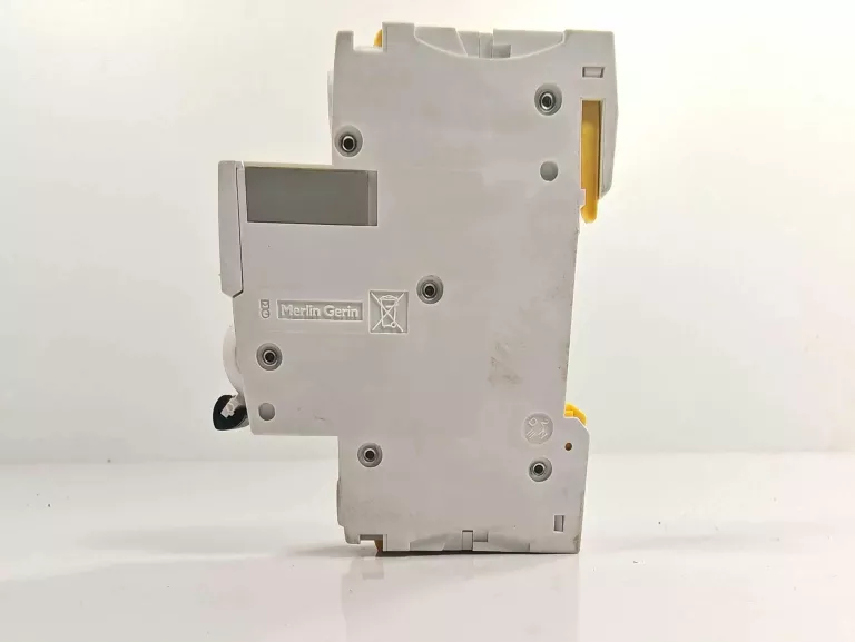 WYŁĄCZNIK NADPRĄDOWY 1P C 10A 6KA AC IC60N-C10 A9F04110 CENA ZA 1 SZT