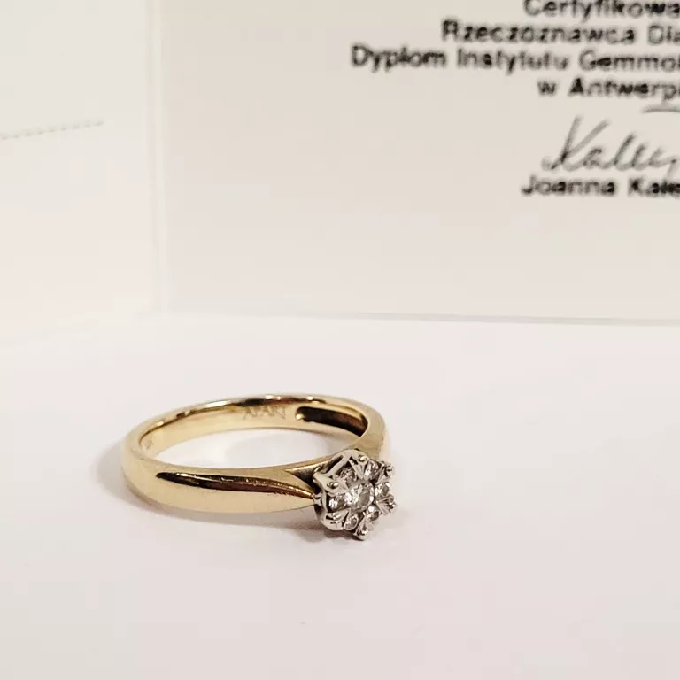 PIĘKNY PIERŚCIONEK APART Z DIAMENTAMI 110.169/9