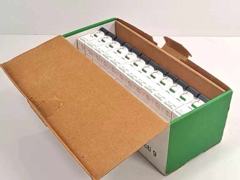 WYŁĄCZNIK NADPRĄDOWY 1P C 10A 6KA AC IC60N-C10 A9F04110 CENA ZA 1 SZT