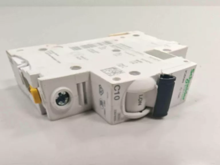 WYŁĄCZNIK NADPRĄDOWY 1P C 10A 6KA AC IC60N-C10 A9F04110 CENA ZA 1 SZT