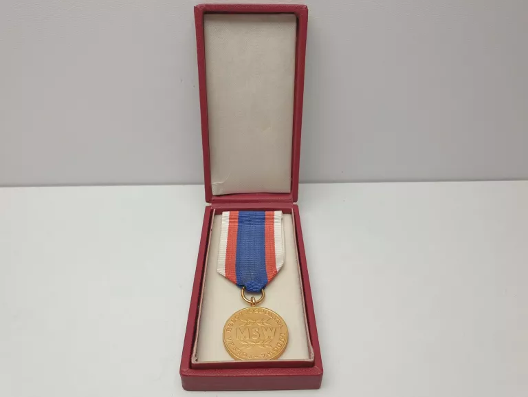 MEDAL MSW W SŁUŻBIE NARODU ZŁOTY