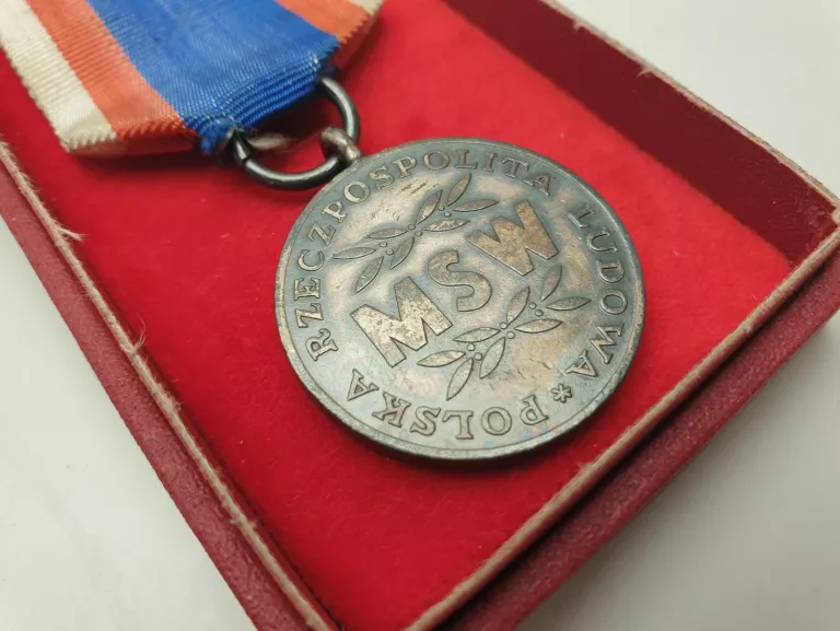 MEDAL MSW W SŁUŻBIE NARODU SREBRNY