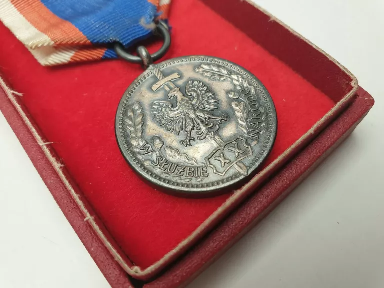 MEDAL MSW W SŁUŻBIE NARODU SREBRNY