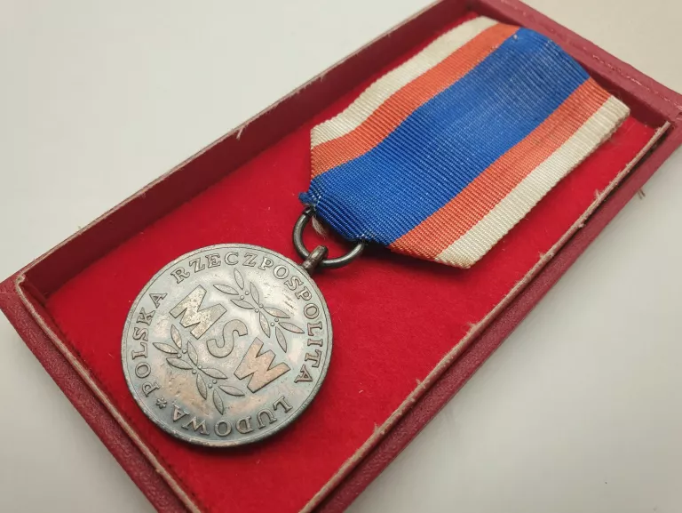 MEDAL MSW W SŁUŻBIE NARODU SREBRNY