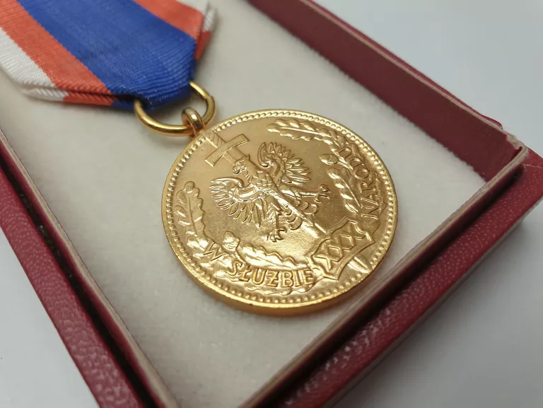 MEDAL MSW W SŁUŻBIE NARODU ZŁOTY