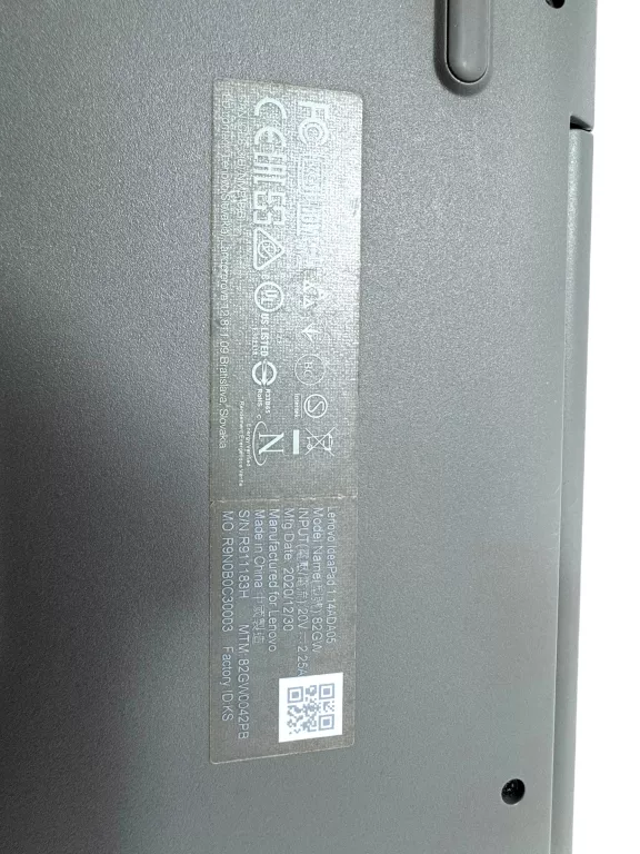 LAPTOP LENOVO IDEAPAD 1 AMD 3020E/4GB RAM/120GB DYSK